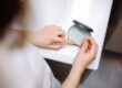 ortodoncia invisible con coronas o implantes
